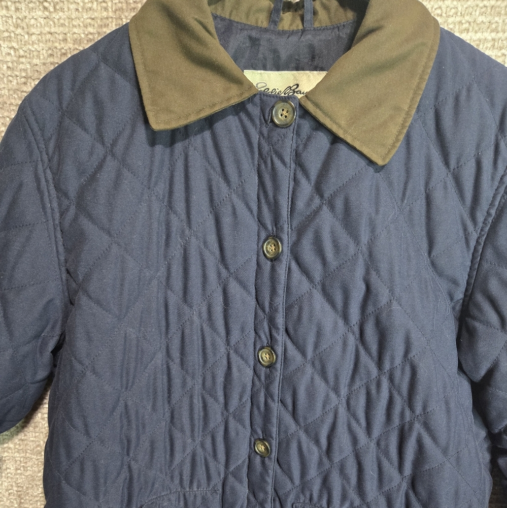 Eddie Bauer Quilted Insulated Jacket Size Medium - Picture 3 of 4